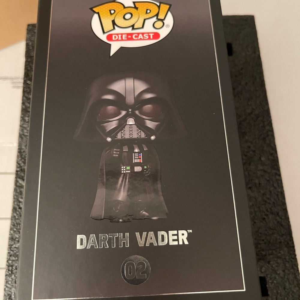 Funko Pop! Die-Cast Star Wars DARTH VADER #02 Funko Shop Exclusive Black - Picture 3 of 8